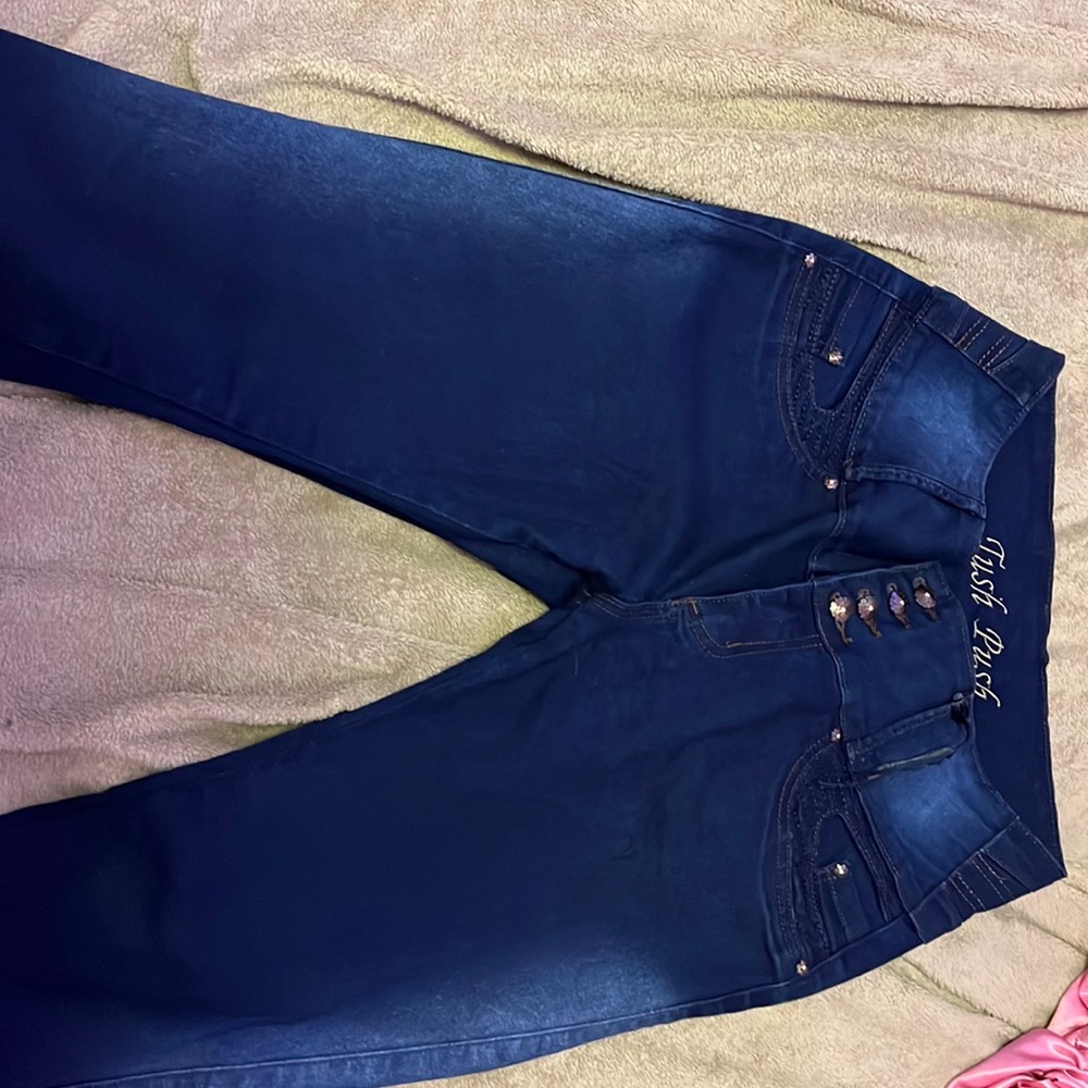 Cute high rise blue jeans👾